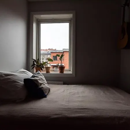 Modern In Prime Location - Professional Host - Fully Equipped